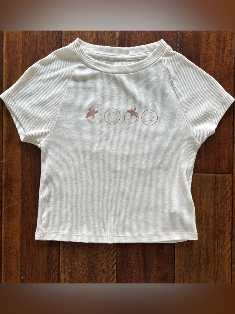 Aerie cropped ribbed baby t-shirt with Strawberry & Smiley Row